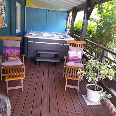 Les Gîtes Du Domaine De Petite-Anse Bouillante Extérieur photo