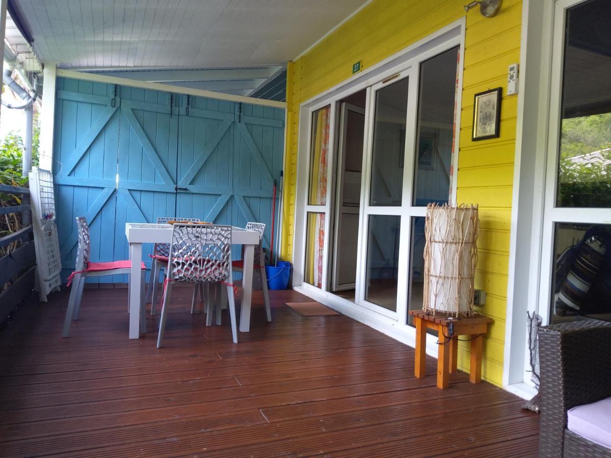 Les Gîtes Du Domaine De Petite-Anse Bouillante Extérieur photo