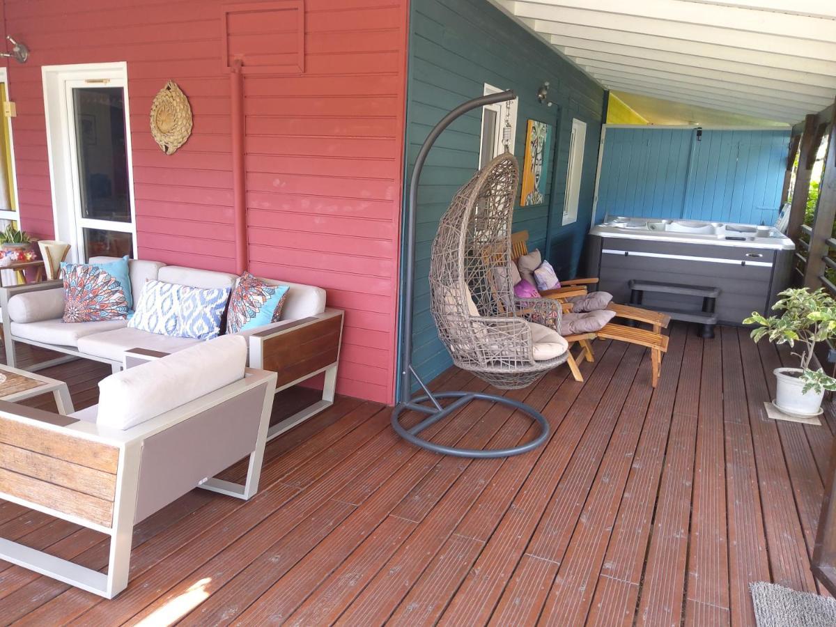 Les Gîtes Du Domaine De Petite-Anse Bouillante Extérieur photo
