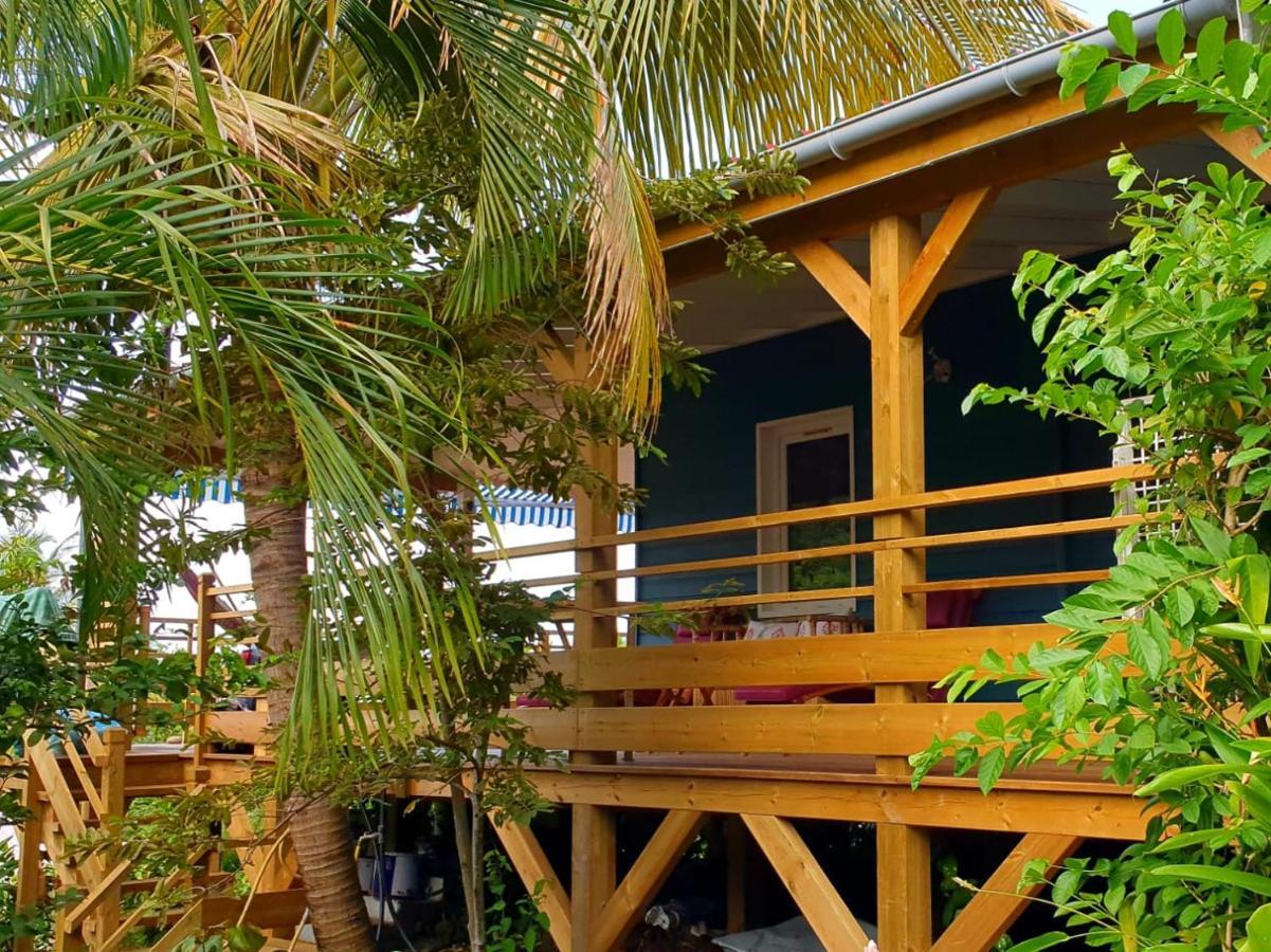 Les Gîtes Du Domaine De Petite-Anse Bouillante Extérieur photo